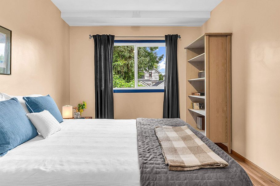 2578 E 15th Avenue Vancouver, BC - 19