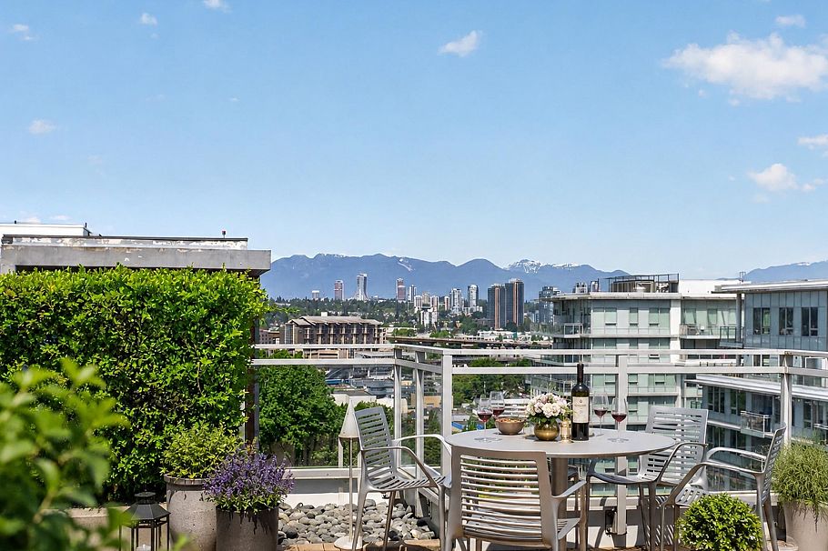 1901 8800 Hazelbridge Way Richmond, BC - 28