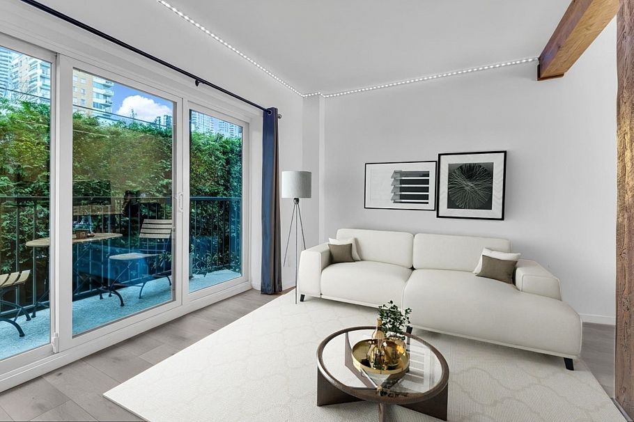 207 1655 Nelson Street Vancouver, BC - 2