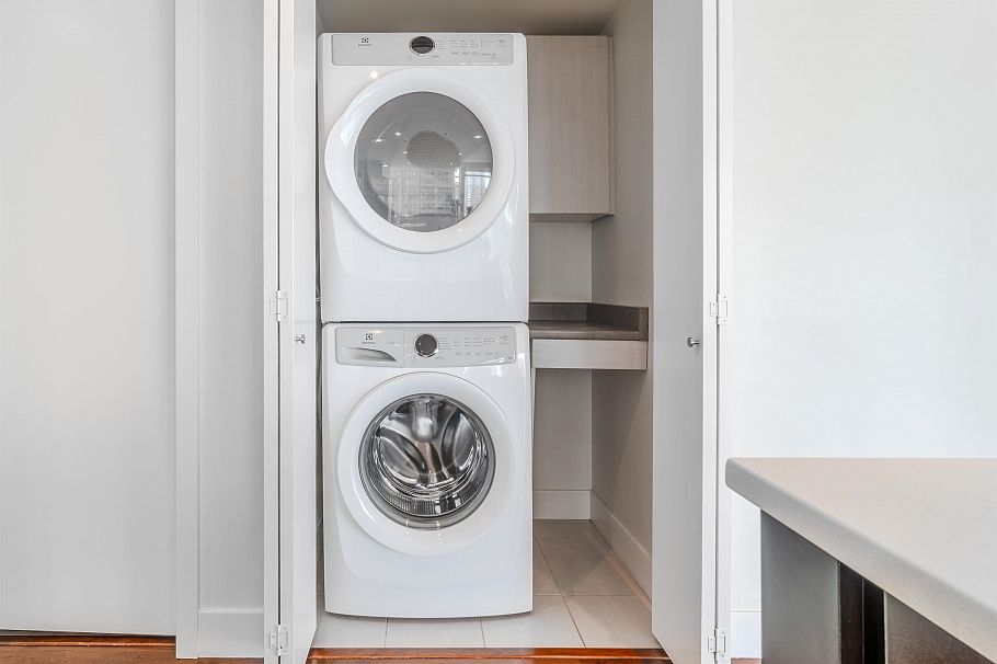 2503 1205 W Hastings Street Vancouver, BC - 23