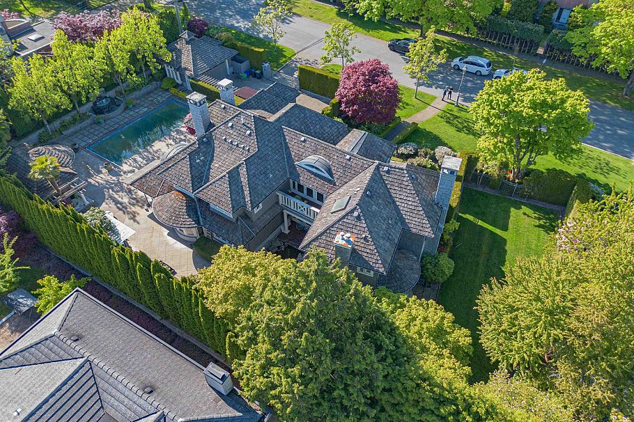 5730 College Highroad Vancouver, BC - 4