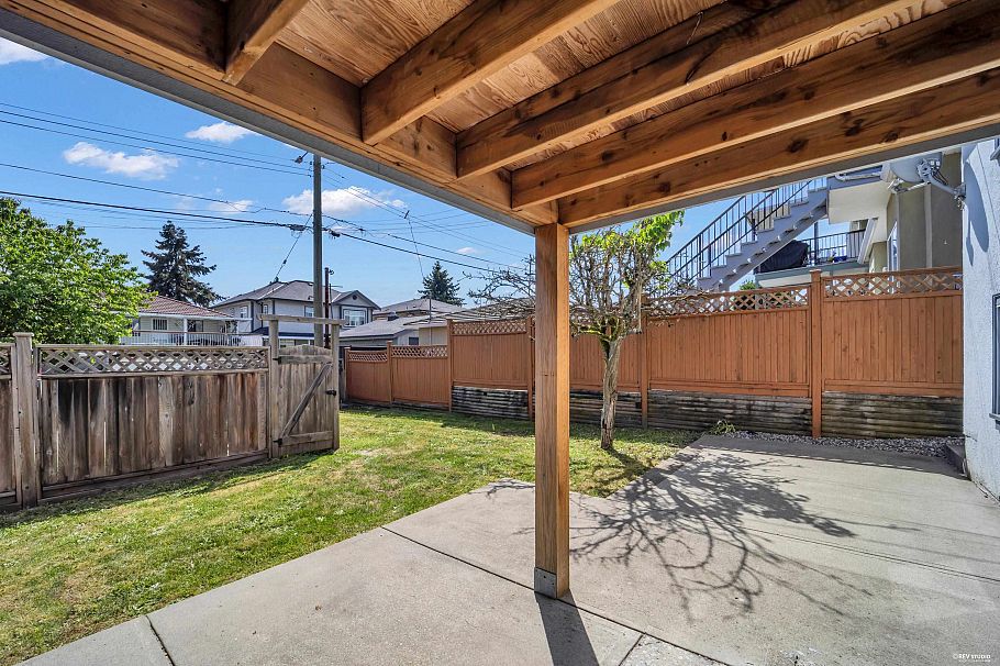 1036 Nootka Street Vancouver, BC - 25