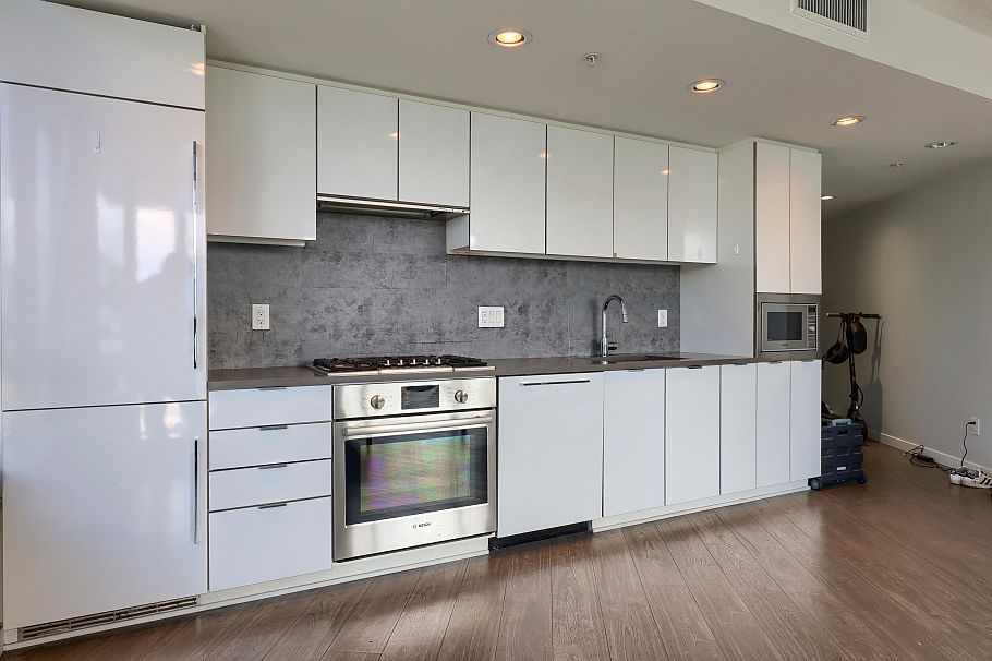 617 8333 Sweet Avenue Richmond, BC - 4