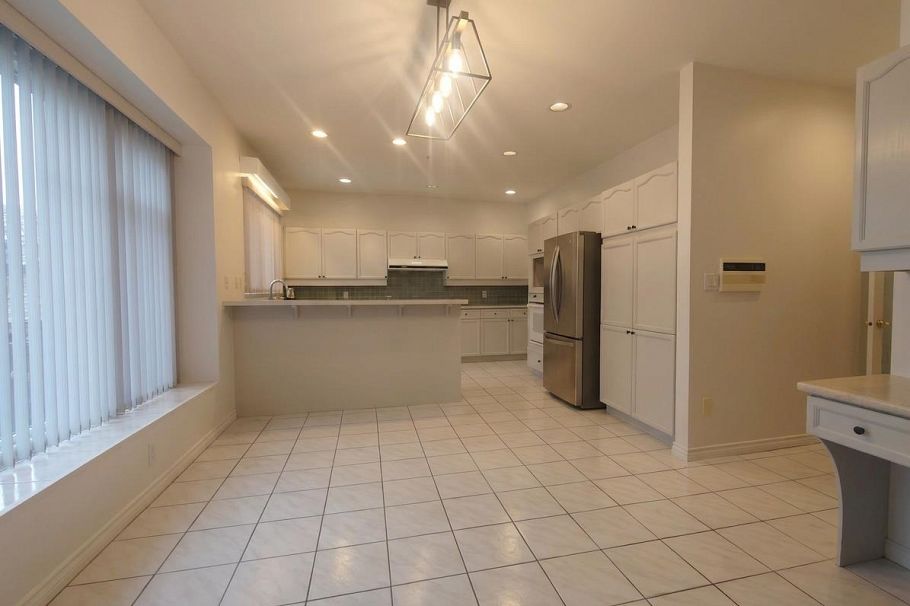 123 E 45th Avenue Vancouver, BC - 14