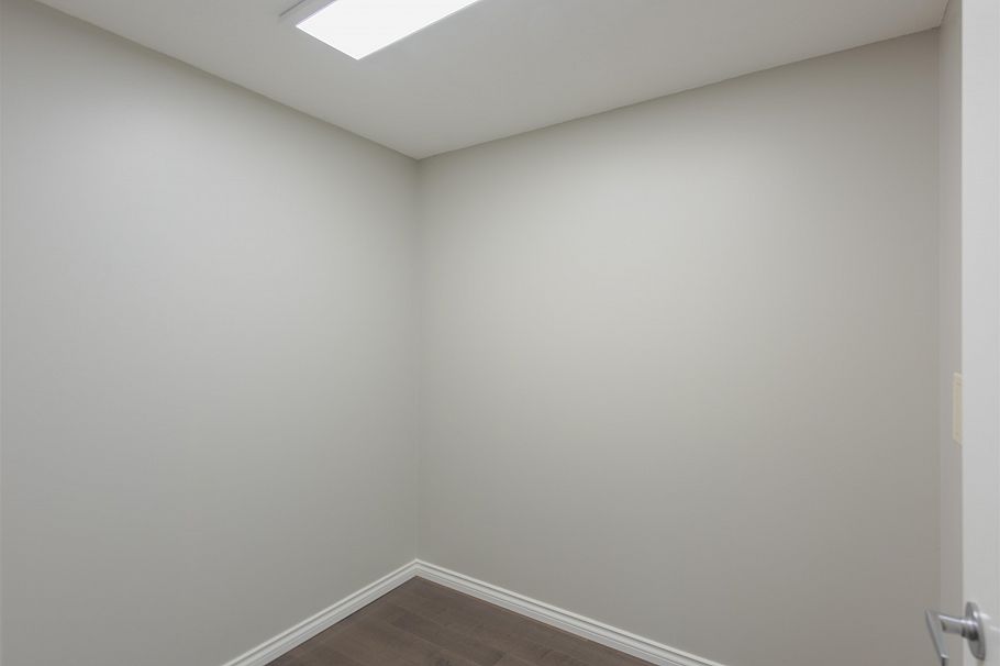 2302 555 Jervis Street Vancouver, BC - 4