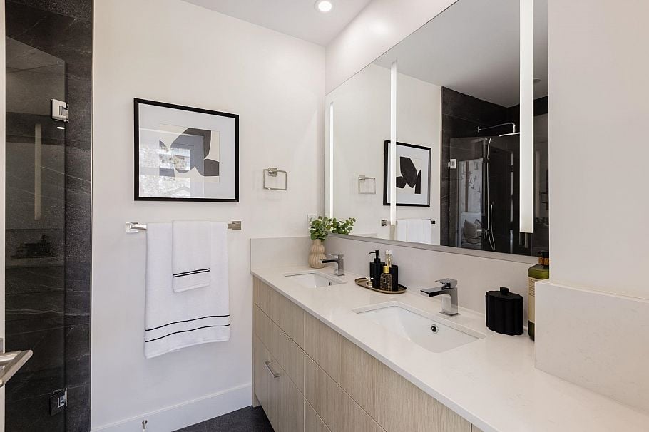 102 342 Mountain Highway North Vancouver, BC - 25