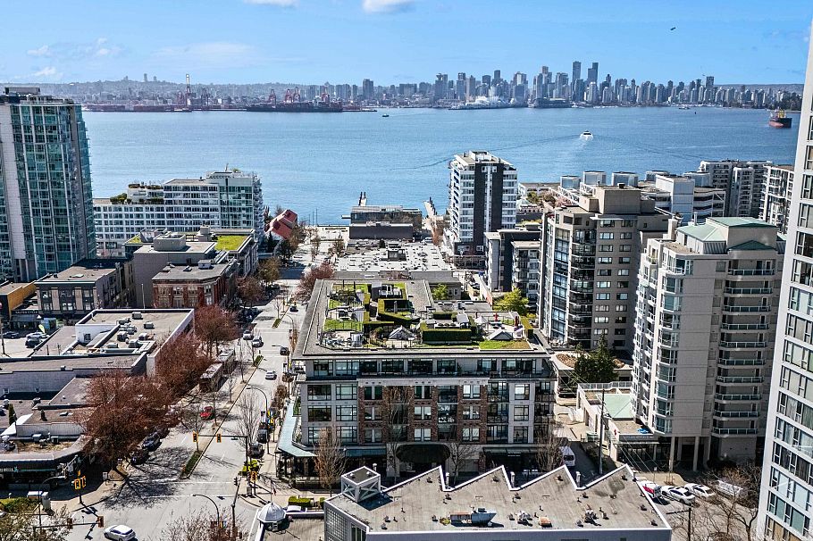 305 105 W 2nd Street North Vancouver, BC - 34