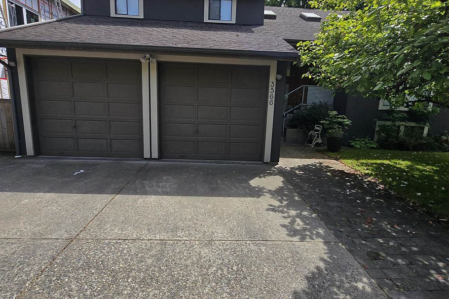 3566 W 39th Avenue Vancouver, BC - 1