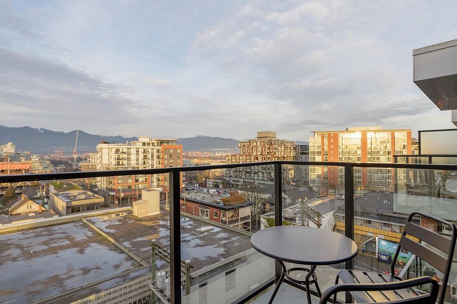 601 133 E 8th Avenue Vancouver, BC - 9
