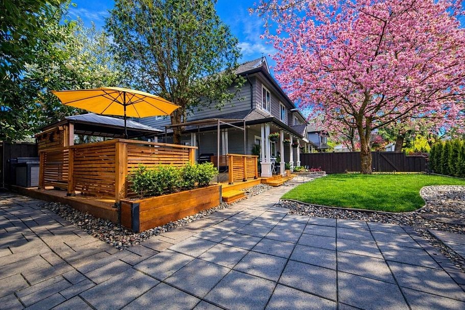 1 1255 E 15th Avenue Vancouver, BC - 3