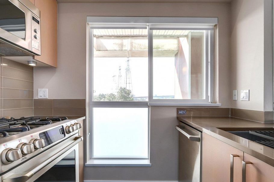 511 10033 River Drive Richmond, BC - 16
