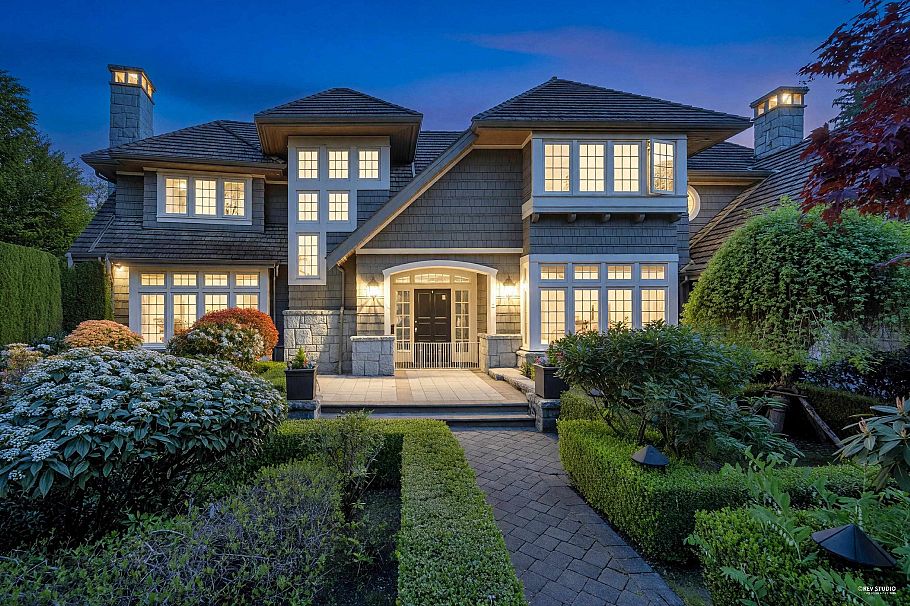 5730 College Highroad Vancouver, BC - 1