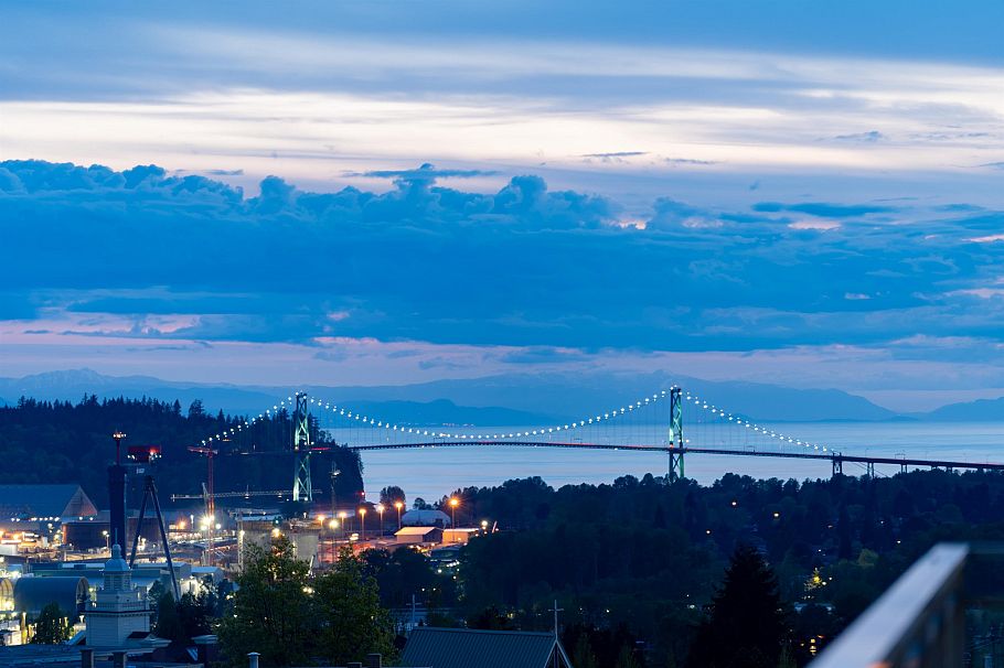 306 112 E 13th Street North Vancouver, BC - 16