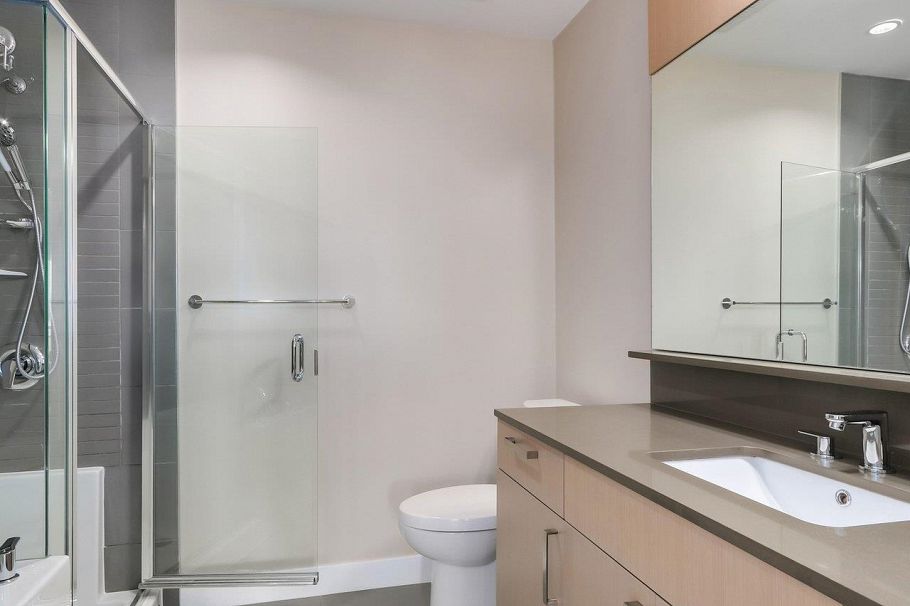 511 10033 River Drive Richmond, BC - 21