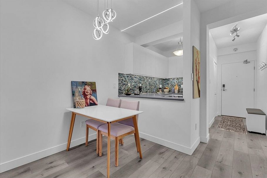 207 1655 Nelson Street Vancouver, BC - 6
