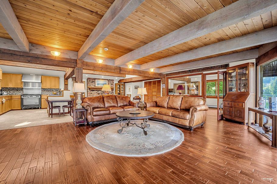 2136 Lockehaven Road North Vancouver, BC - 12