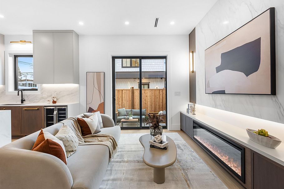 2 546 E 46th Avenue Vancouver, BC - 4