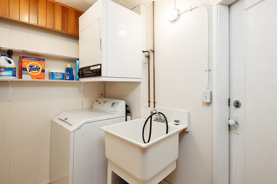 3136 W 11th Avenue Vancouver, BC - 22