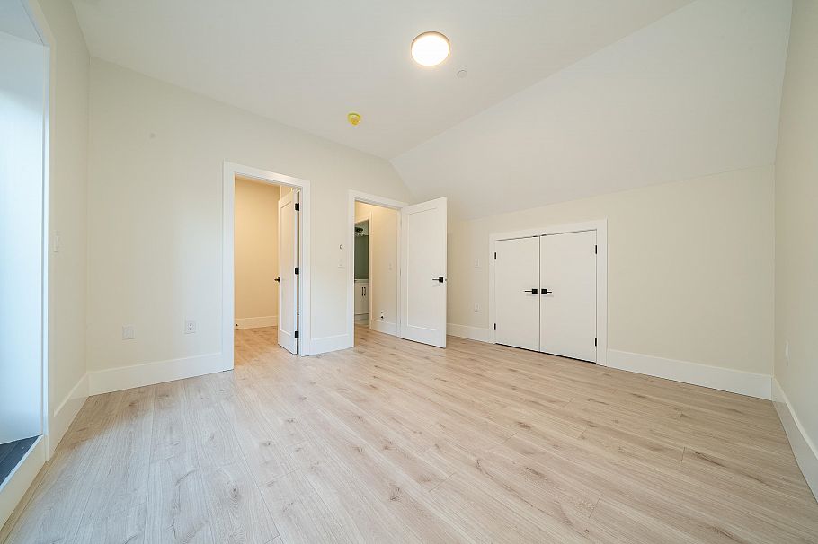 972 Park Drive Vancouver, BC - 34