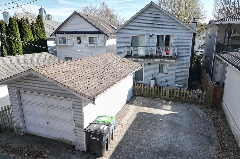 3523 Napier Street Vancouver, BC - 24