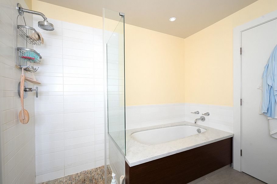 604 6080 Iona Drive Vancouver, BC - 29