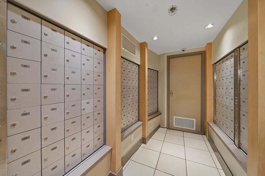 803 3520 Crowley Drive Vancouver, BC - 21