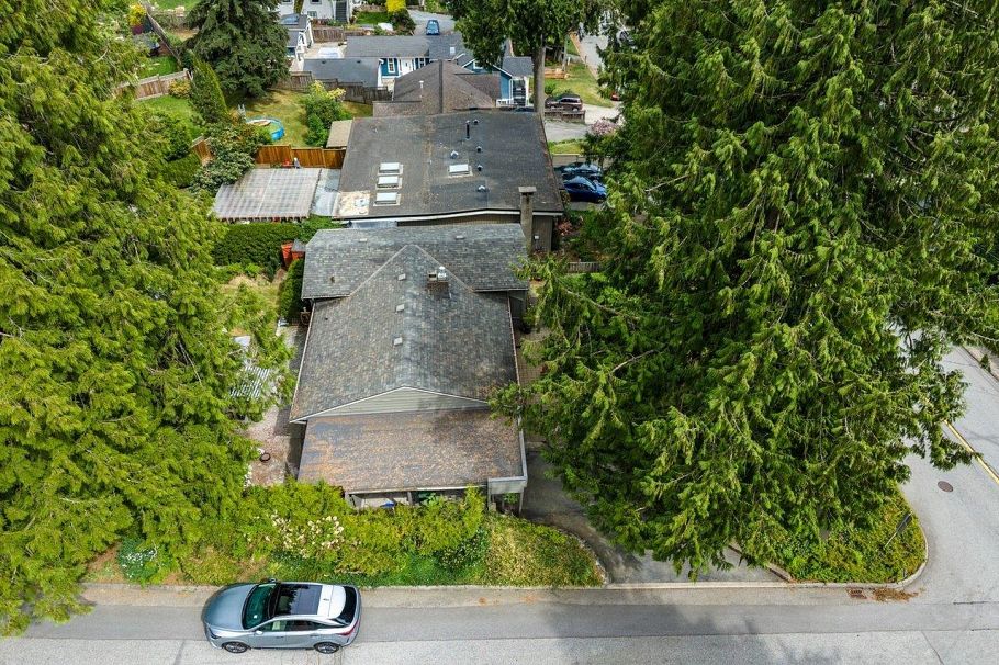1380 Coleman Street North Vancouver, BC - 13