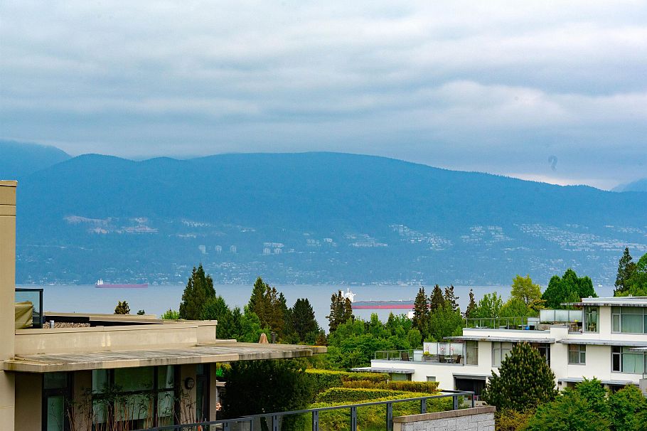604 6080 Iona Drive Vancouver, BC - 13
