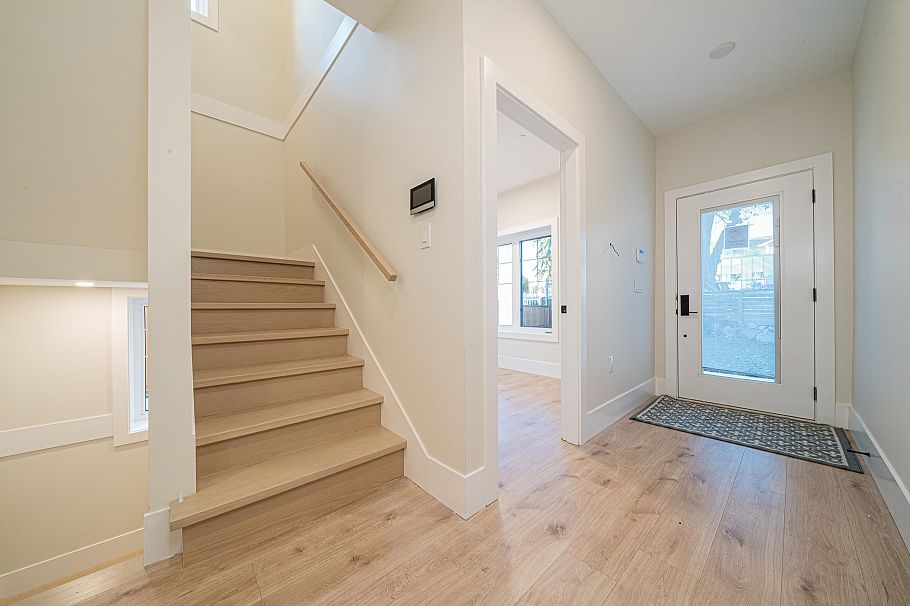 970 Park Drive Vancouver, BC - 5
