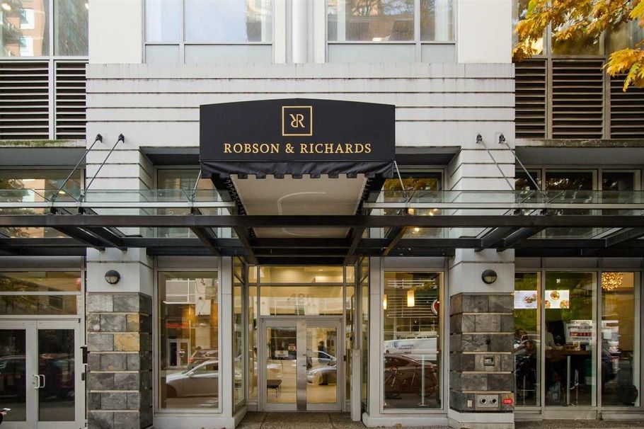 801 480 Robson Street Vancouver, BC - 1