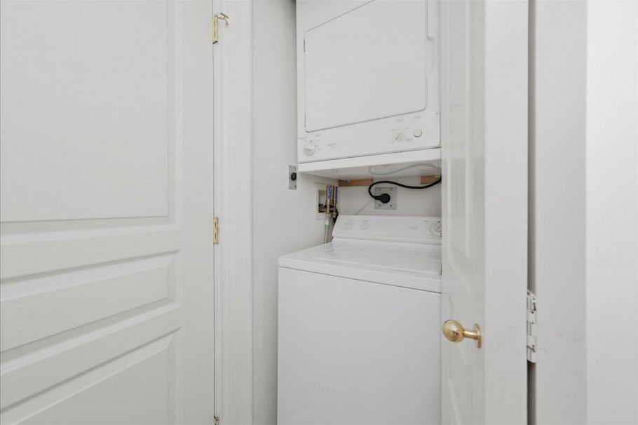 2409 1189 Howe Street Vancouver, BC - 17