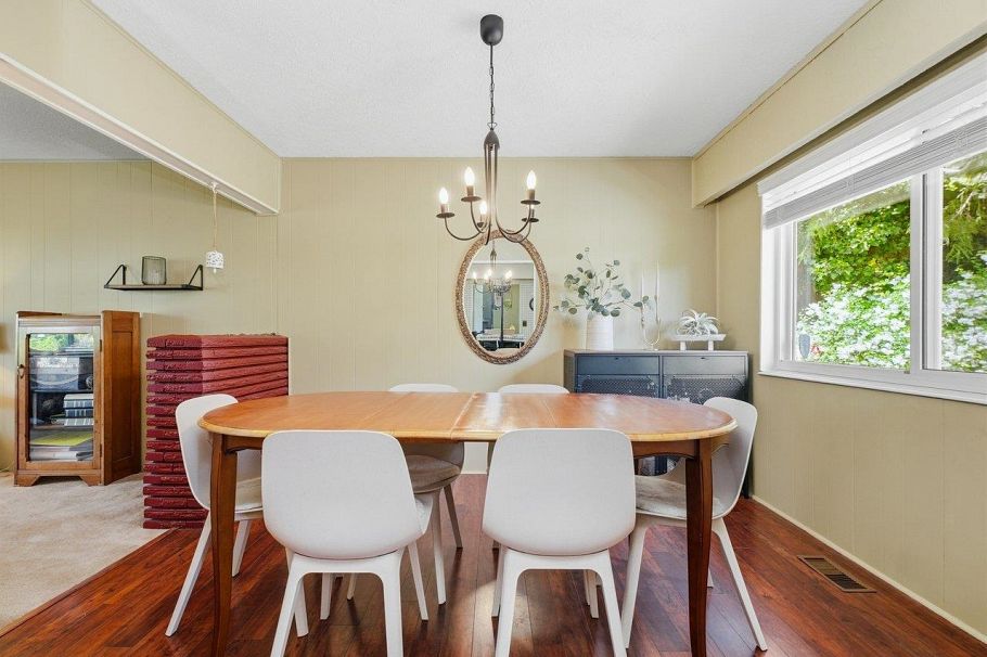 1380 Coleman Street North Vancouver, BC - 24