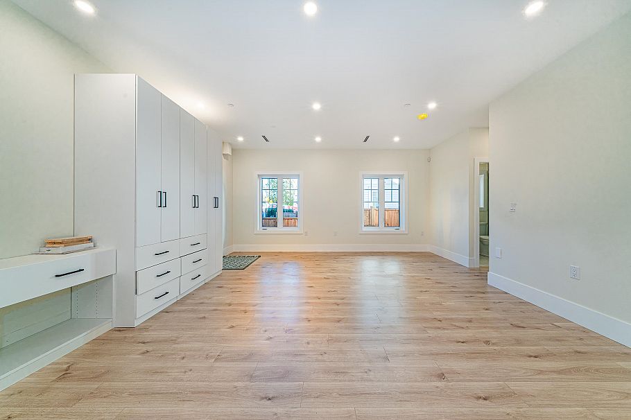 972 Park Drive Vancouver, BC - 6