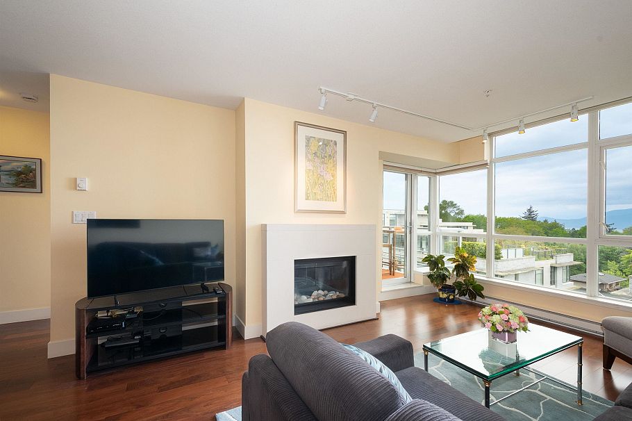 604 6080 Iona Drive Vancouver, BC - 7