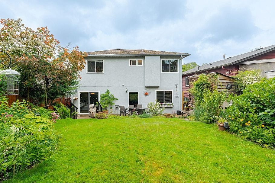 3298 Mahon Avenue North Vancouver, BC - 21