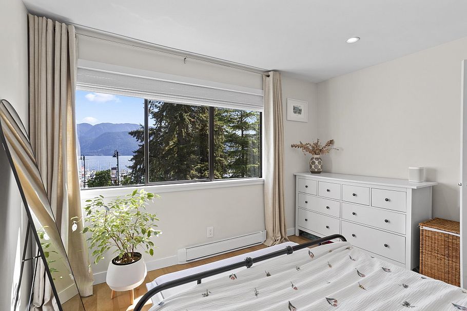 2 2151 Banbury Road North Vancouver, BC - 18