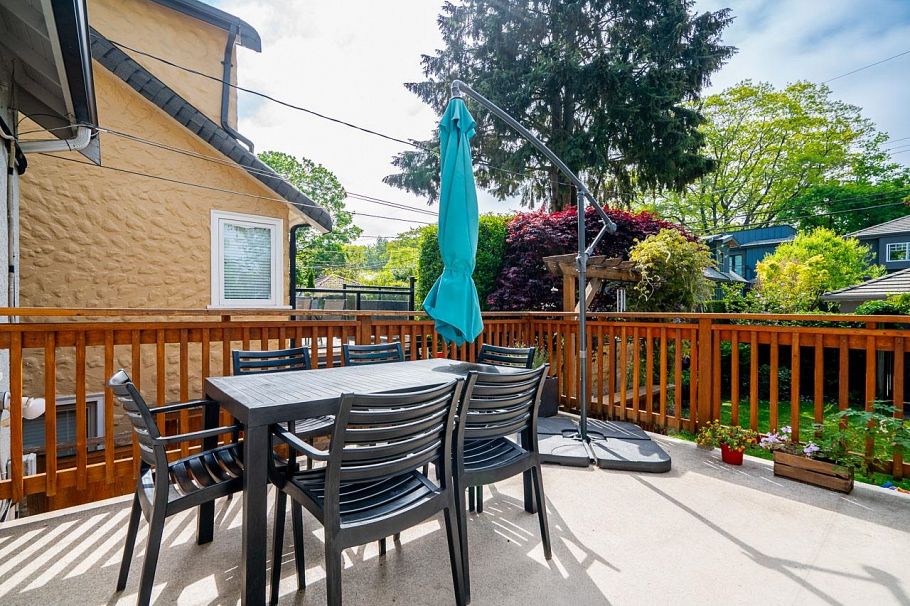 242 W 21st Avenue Vancouver, BC - 19