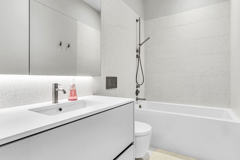 366 W 22nd Avenue Vancouver, BC - 28