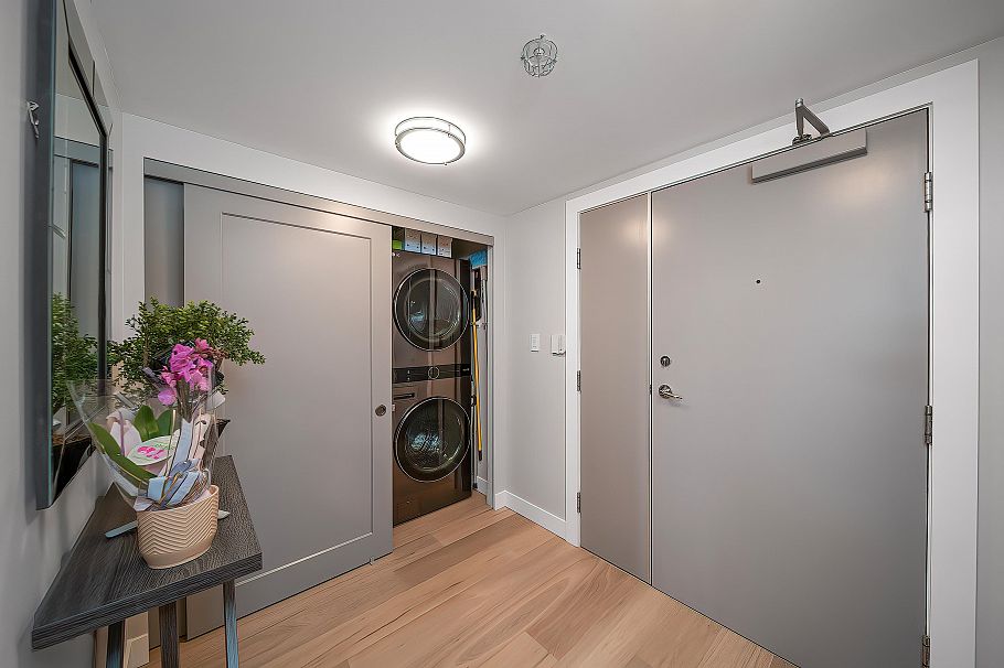 902 1199 Marinaside Crescent Vancouver, BC - 19