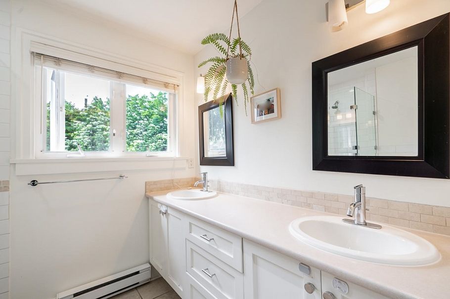 242 W 21st Avenue Vancouver, BC - 18
