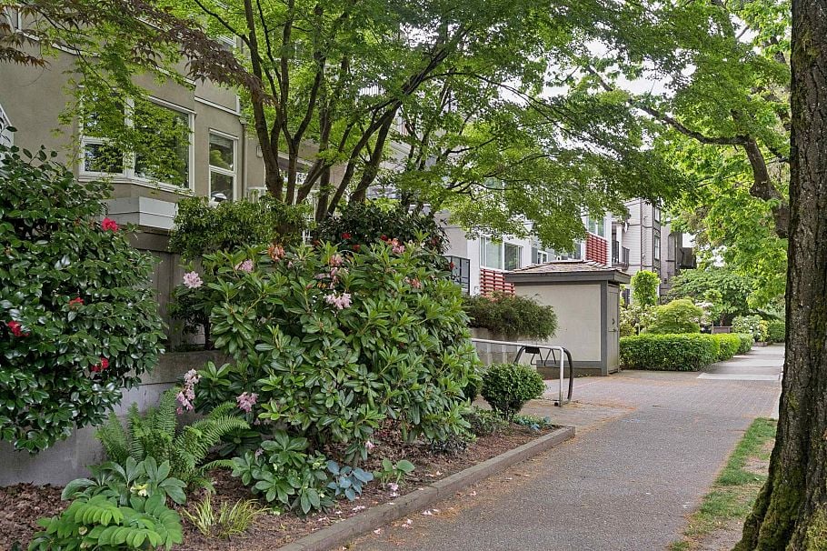 105 2256 W 7th Avenue Vancouver, BC - 22