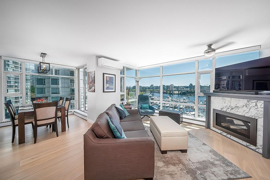 902 1199 Marinaside Crescent Vancouver, BC - 10