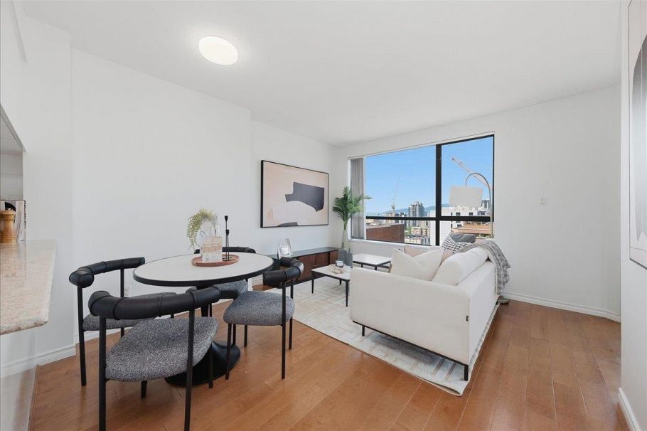 2409 1189 Howe Street Vancouver, BC - 3