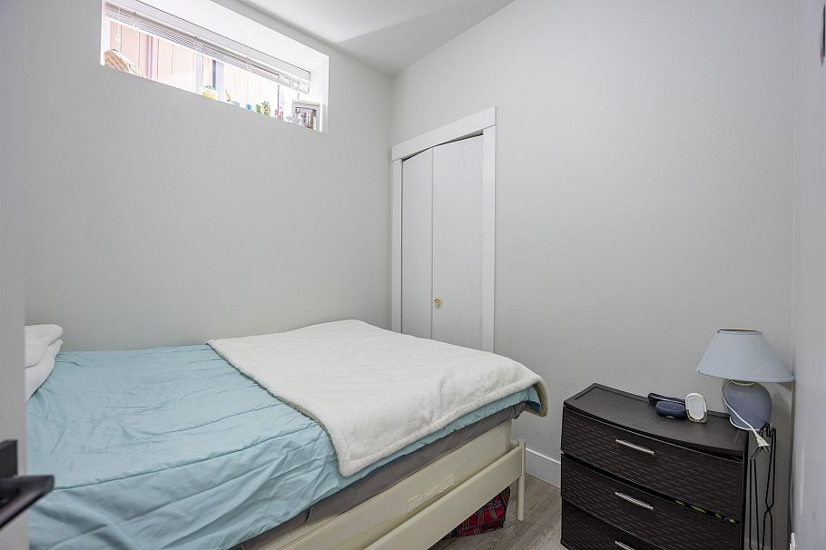 3123 E 7th Avenue Vancouver, BC - 30