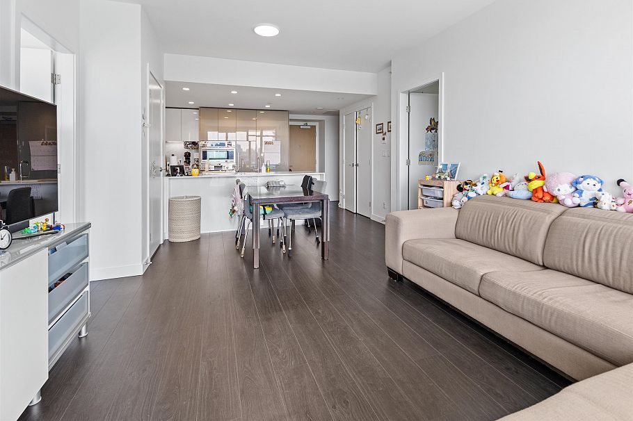607 2085 Skyline Court Burnaby, BC - 6