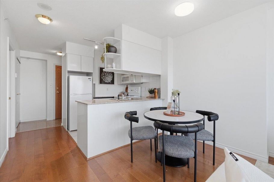 2409 1189 Howe Street Vancouver, BC - 5