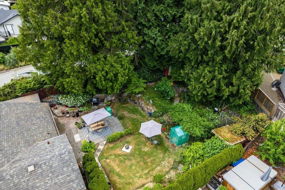 1380 Coleman Street North Vancouver, BC - 10