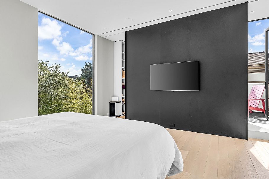 366 W 22nd Avenue Vancouver, BC - 21