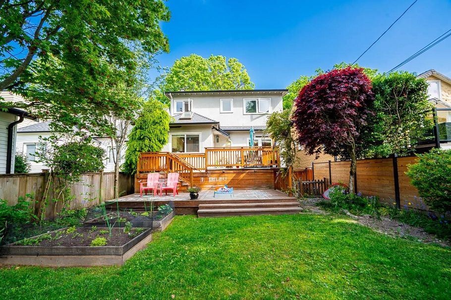 242 W 21st Avenue Vancouver, BC - 31