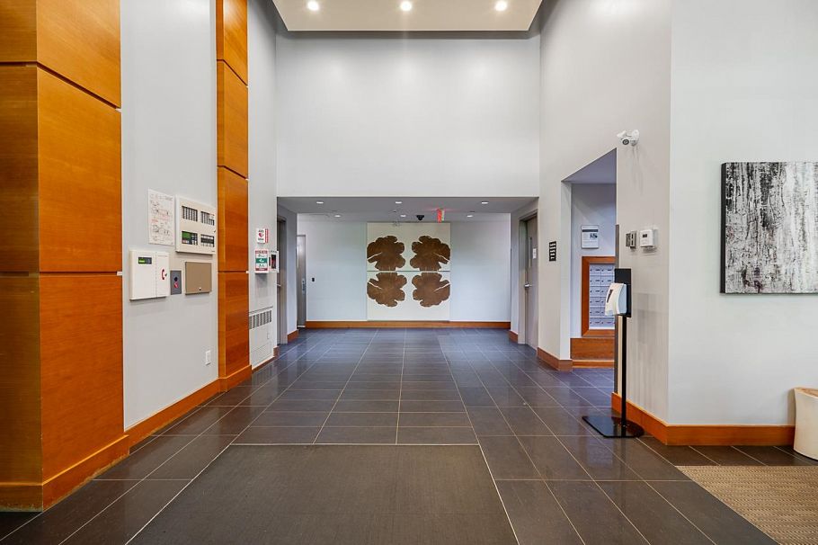 202 135 W 2nd Street North Vancouver, BC - 23
